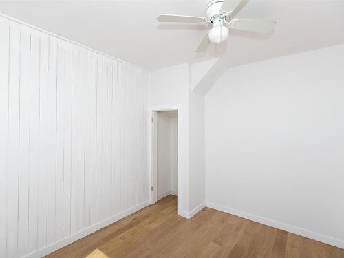 26 Manion Street, Thunder Bay, ON - Indoor Photo Showing Other Room