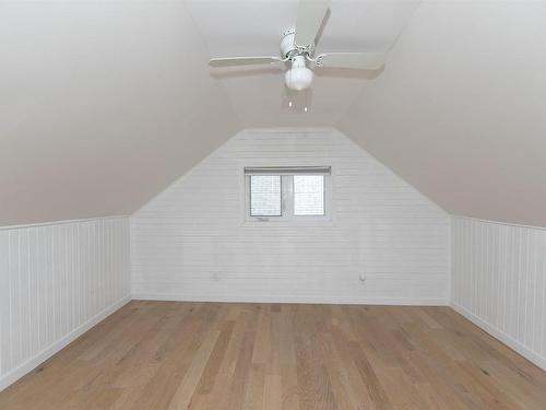 26 Manion Street, Thunder Bay, ON - Indoor Photo Showing Other Room