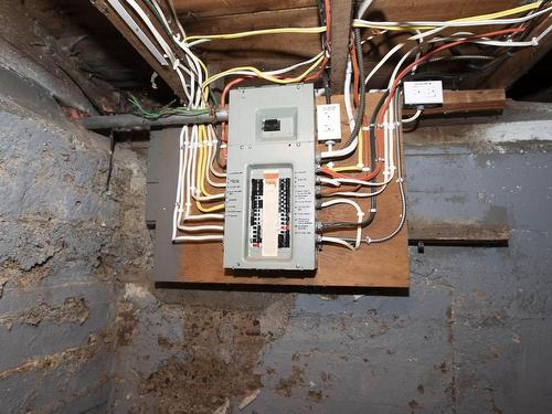 26 Manion Street, Thunder Bay, ON - Indoor Photo Showing Basement