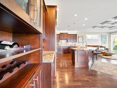 9-1900 Irongate Place, Kamloops, BC - Indoor Photo Showing Kitchen