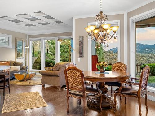 9-1900 Irongate Place, Kamloops, BC - Indoor Photo Showing Dining Room