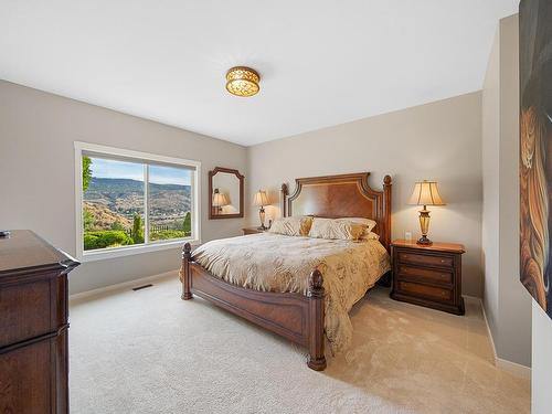 9-1900 Irongate Place, Kamloops, BC - Indoor Photo Showing Bedroom