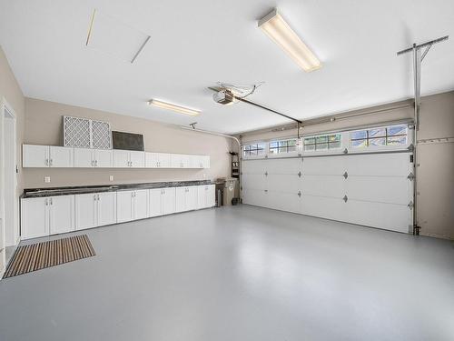 9-1900 Irongate Place, Kamloops, BC - Indoor Photo Showing Garage