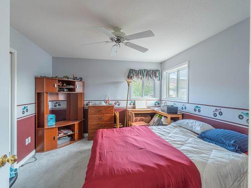 1955 Parkcrest Ave, Kamloops, BC - Indoor Photo Showing Bedroom