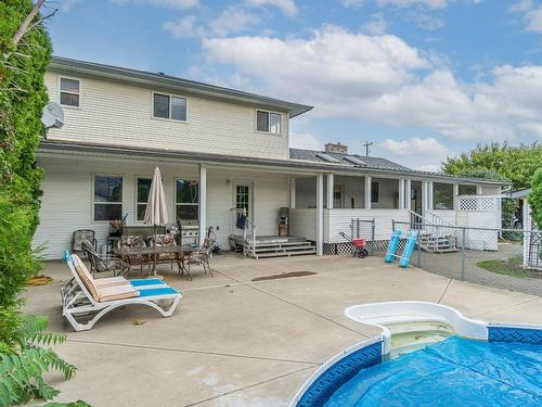 1955 Parkcrest Ave, Kamloops, BC - Outdoor With In Ground Pool With Deck Patio Veranda