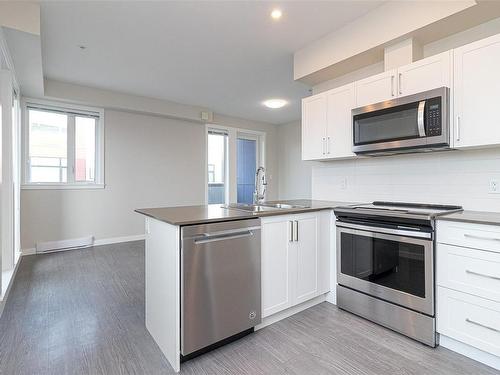 501-868 Orono Ave, Langford, BC - Indoor Photo Showing Kitchen With Stainless Steel Kitchen With Double Sink