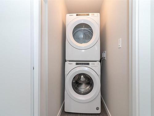 501-868 Orono Ave, Langford, BC - Indoor Photo Showing Laundry Room