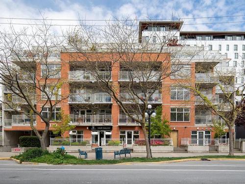 302-1030 Yates St, Victoria, BC - Outdoor With Facade