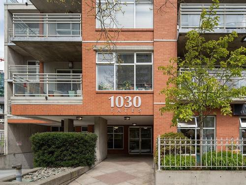 302-1030 Yates St, Victoria, BC - Outdoor