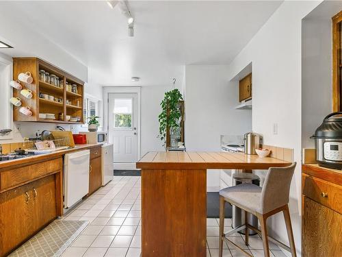 2217/2219 Vancouver St, Victoria, BC - Indoor Photo Showing Kitchen