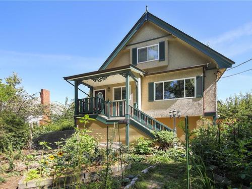 2217/2219 Vancouver St, Victoria, BC - Outdoor With Deck Patio Veranda