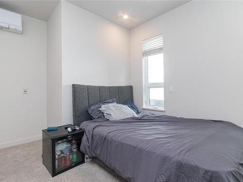 210-958 Pharoah Mews, Langford, BC - Indoor Photo Showing Bedroom