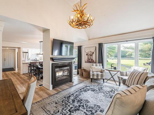 Living room - 31 Rue Du Huard, Orford, QC - Indoor Photo Showing Living Room With Fireplace