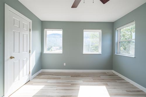 5830 Westwynd Drive, Falkland, BC - Indoor Photo Showing Other Room