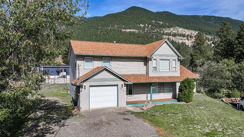 5830 Westwynd Drive, Falkland, BC - Outdoor