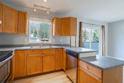 5830 Westwynd Drive, Falkland, BC - Indoor Photo Showing Kitchen With Double Sink