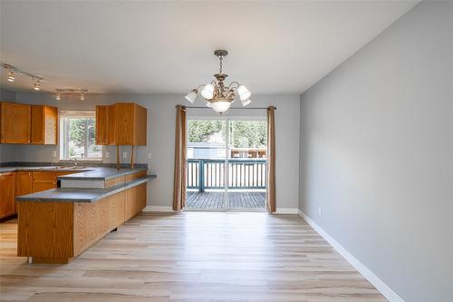 5830 Westwynd Drive, Falkland, BC - Indoor Photo Showing Other Room