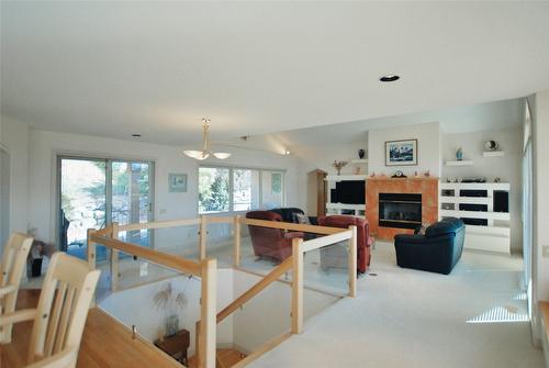 307 Sandpiper Court, Kelowna, BC - Indoor With Fireplace