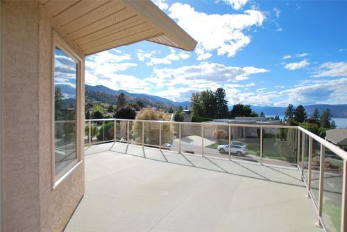 307 Sandpiper Court, Kelowna, BC - Outdoor With View With Exterior