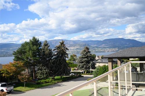 307 Sandpiper Court, Kelowna, BC - Outdoor With View