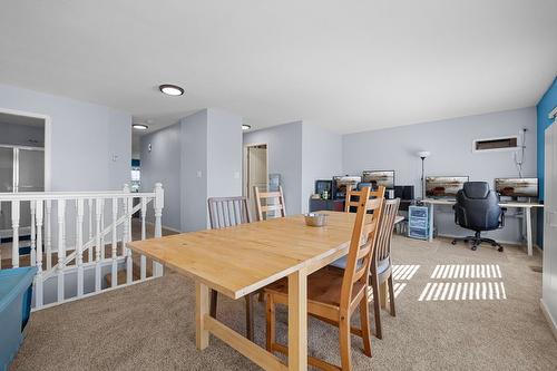 27-303 Regent Avenue, Enderby, BC - Indoor Photo Showing Dining Room