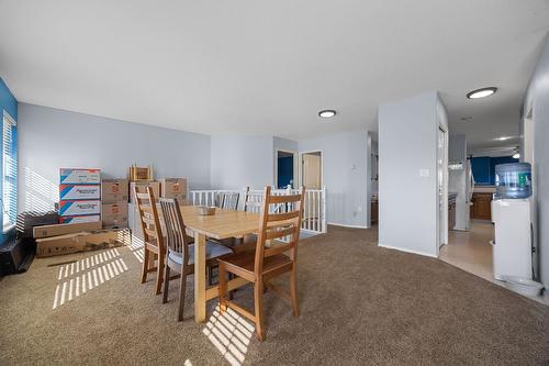 27-303 Regent Avenue, Enderby, BC - Indoor Photo Showing Dining Room