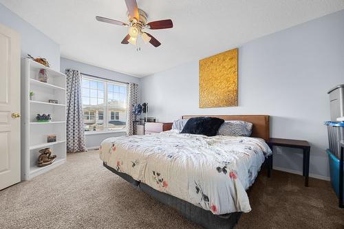 27-303 Regent Avenue, Enderby, BC - Indoor Photo Showing Bedroom