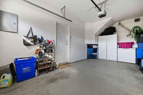 27-303 Regent Avenue, Enderby, BC - Indoor Photo Showing Garage