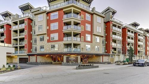 311-3865 Truswell Road, Kelowna, BC - Outdoor With Facade