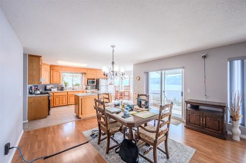 5247 Sutherland Road, Peachland, BC - Indoor