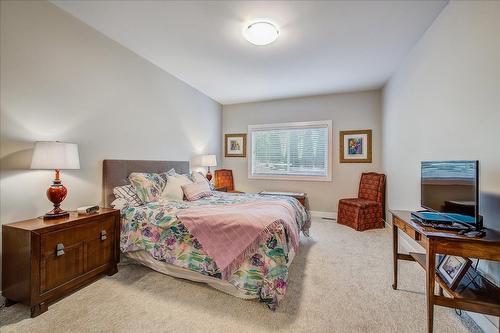 3407 Ironwood Drive, West Kelowna, BC - Indoor Photo Showing Bedroom