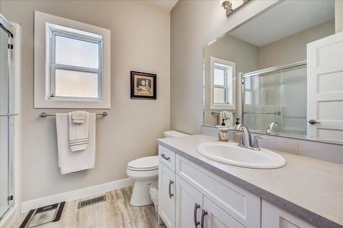 3407 Ironwood Drive, West Kelowna, BC - Indoor Photo Showing Bathroom