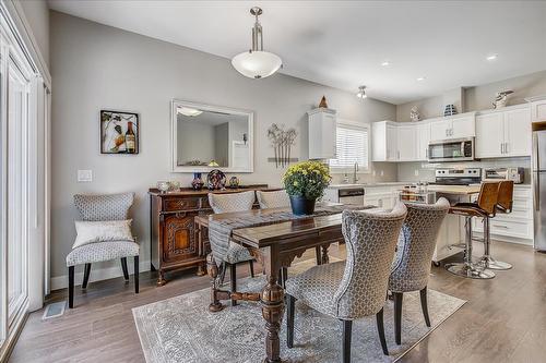 3407 Ironwood Drive, West Kelowna, BC - Indoor Photo Showing Dining Room