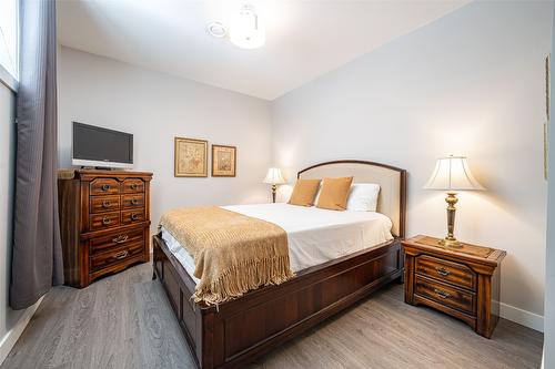 34-2444 York Avenue, Armstrong, BC - Indoor Photo Showing Bedroom