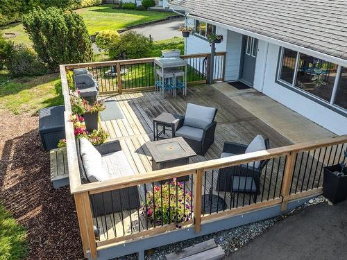 1074 Centre Cres, Qualicum Beach, BC 