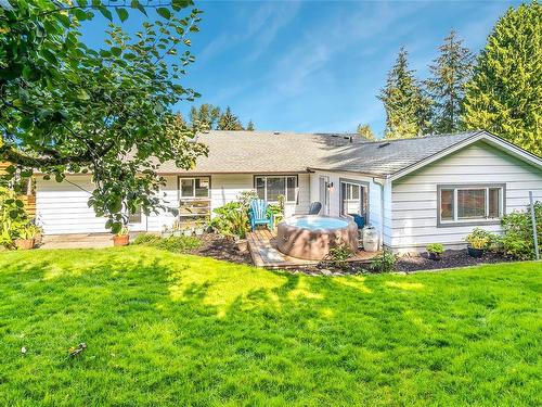 1074 Centre Cres, Qualicum Beach, BC 