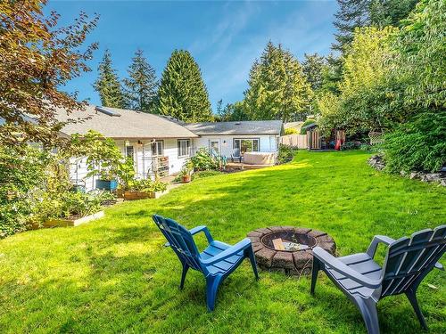 1074 Centre Cres, Qualicum Beach, BC 