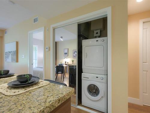 405-1400 Lynburne Pl, Langford, BC - Indoor Photo Showing Laundry Room