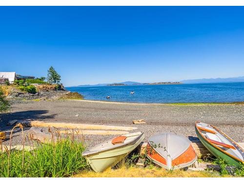 3182 Dolphin Dr, Nanoose Bay, BC 