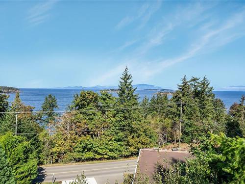 3182 Dolphin Dr, Nanoose Bay, BC 