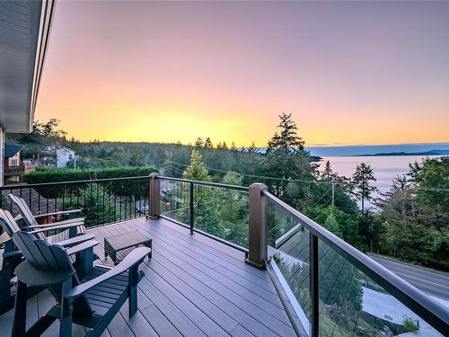 3182 Dolphin Dr, Nanoose Bay, BC 