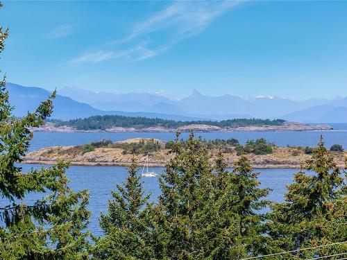 3182 Dolphin Dr, Nanoose Bay, BC 