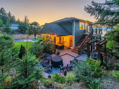 3182 Dolphin Dr, Nanoose Bay, BC 