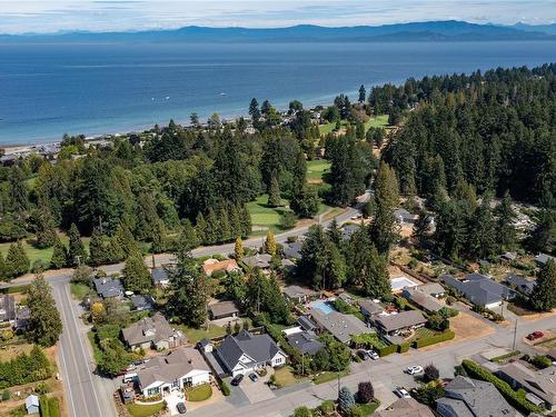 219 Hoylake Rd East, Qualicum Beach, BC 