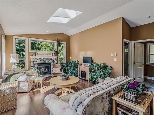 1680 Abbey Rd, Qualicum Beach, BC 