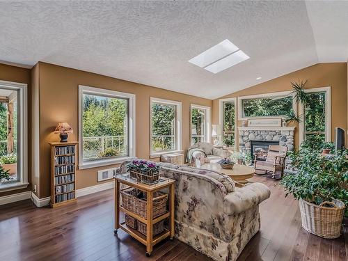 1680 Abbey Rd, Qualicum Beach, BC 