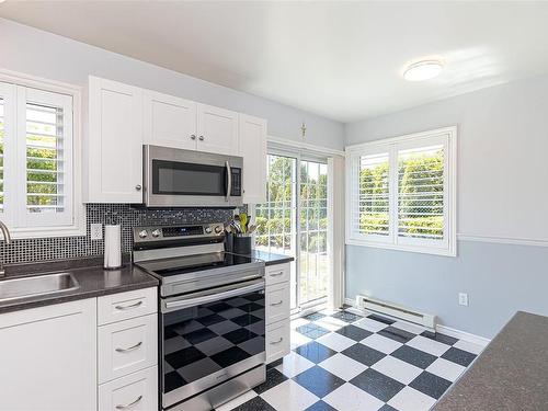 2523 James Island Rd, Central Saanich, BC 