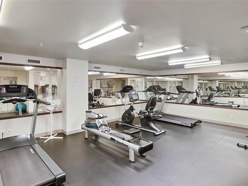 401-999 Burdett Ave, Victoria, BC - Indoor Photo Showing Gym Room