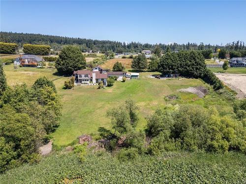 4220 Blenkinsop Rd, Saanich, BC 