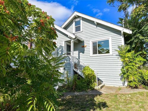 521 Third Ave, Ladysmith, BC 